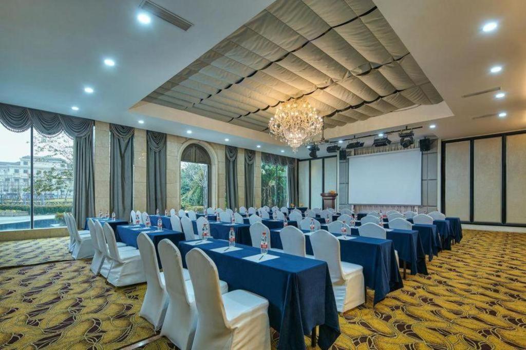 New Century Manju New International Expo Center Hotel Shanghai